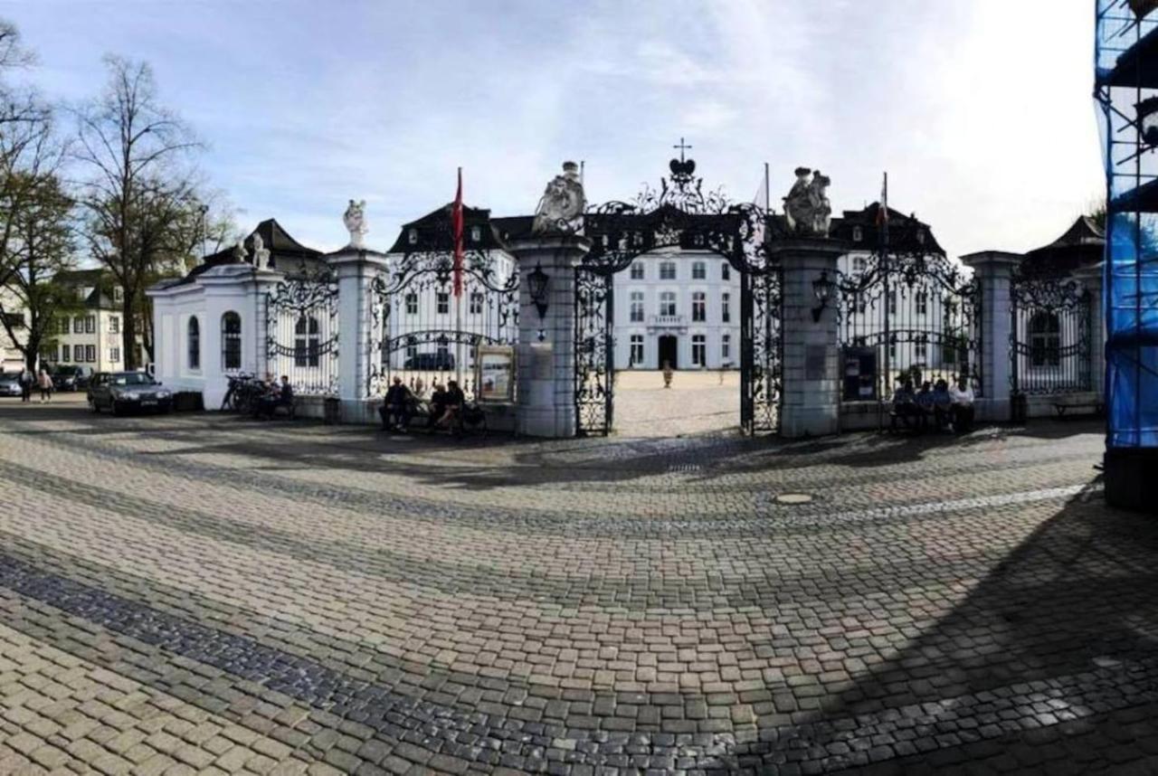 Villa Rheinstein Am Schloss Engers Neuwied Exterior foto